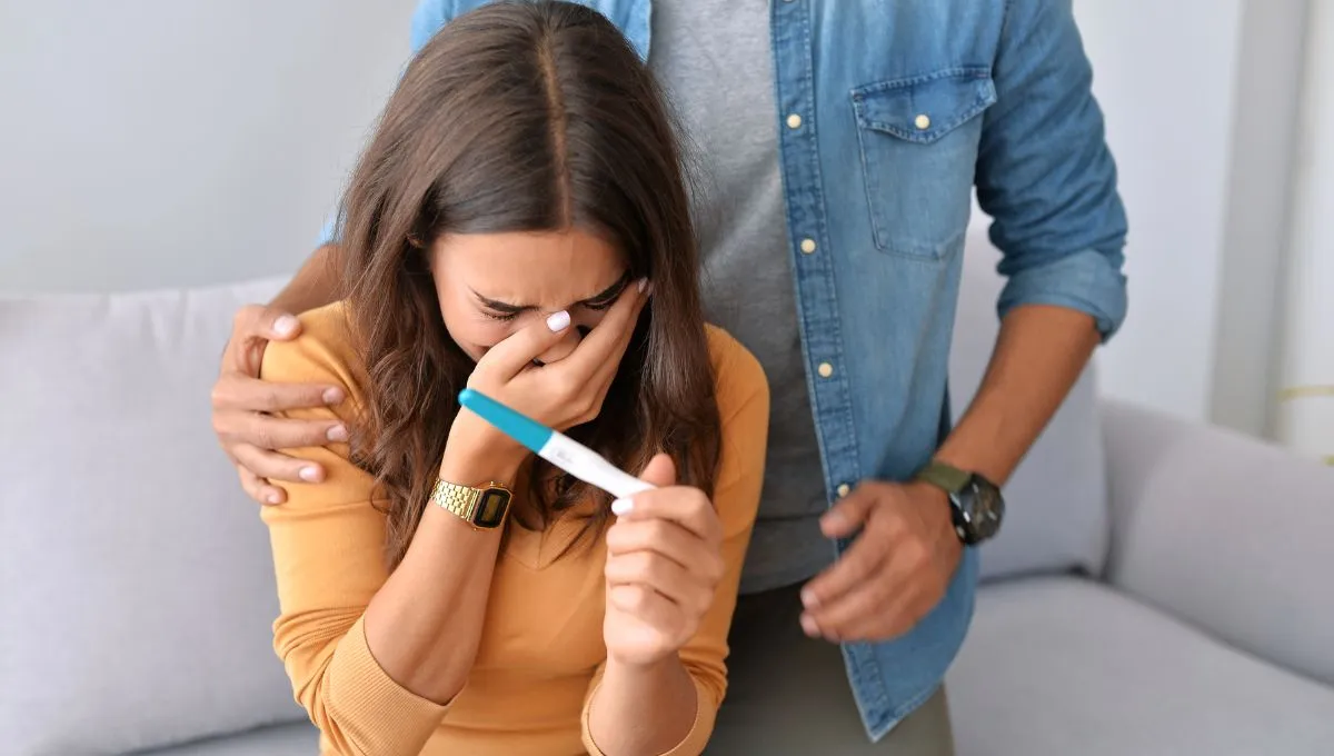 a couple with positive pregnancy test